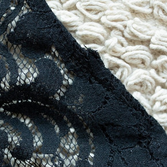 Kendall & Kylie Crop Button Up Lace Bell Sleeve - Picture 4 of 8